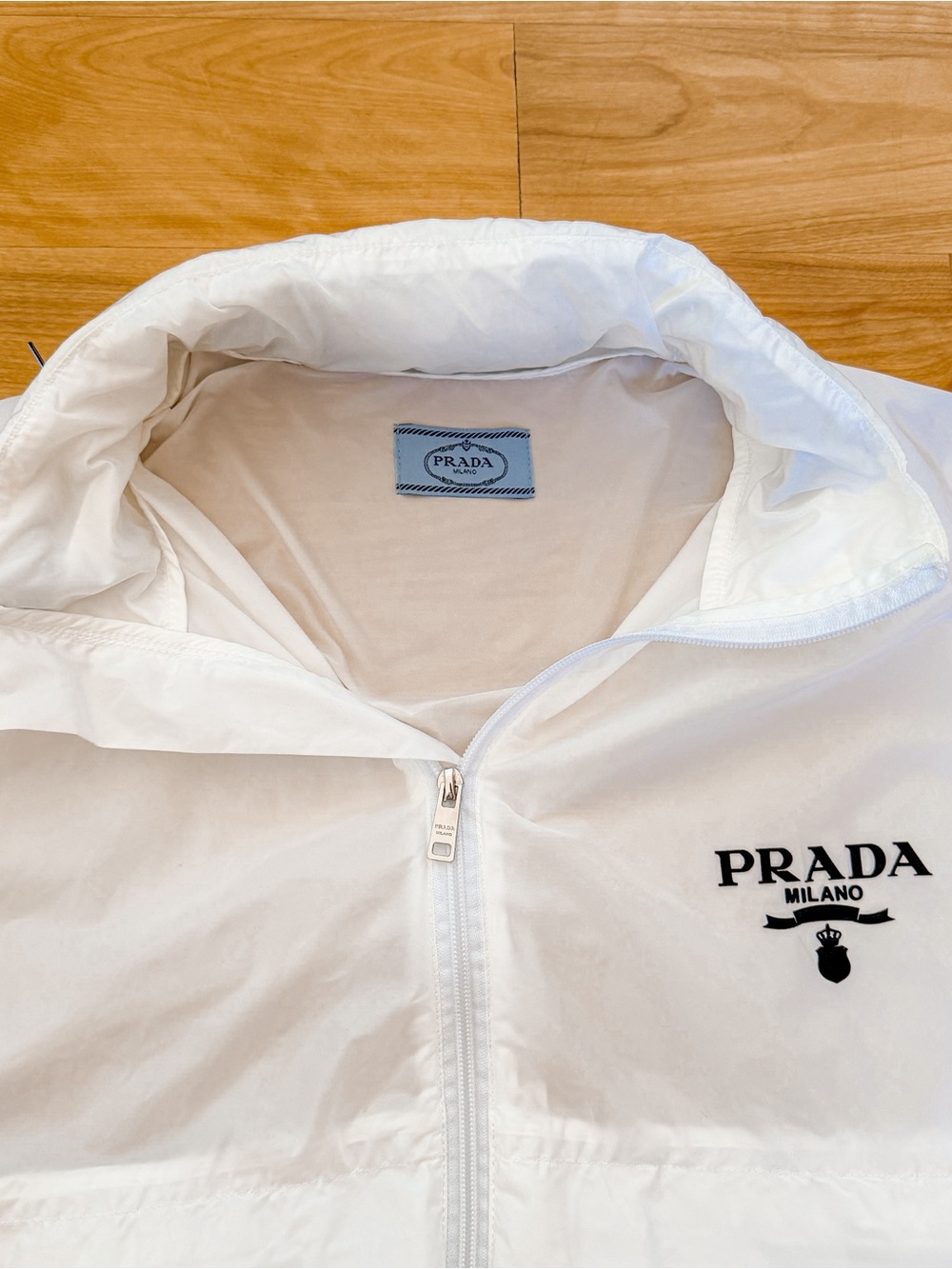Prada White Cropped Windbreaker Jacket size 36 - Picture 6 of 9